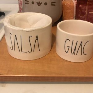 Rae Dunn Salsa & Guacamole set